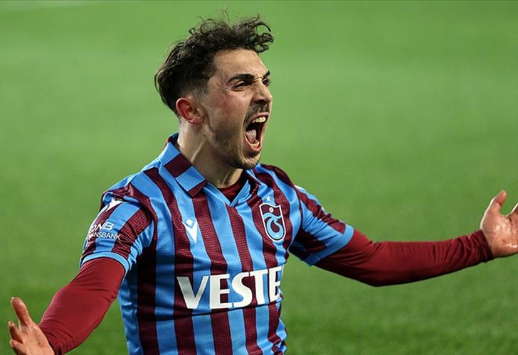 
Abdülkadir Ömür transferini Süper Lig devi bitiriyor! Para + 2 oyuncu verilecek...
