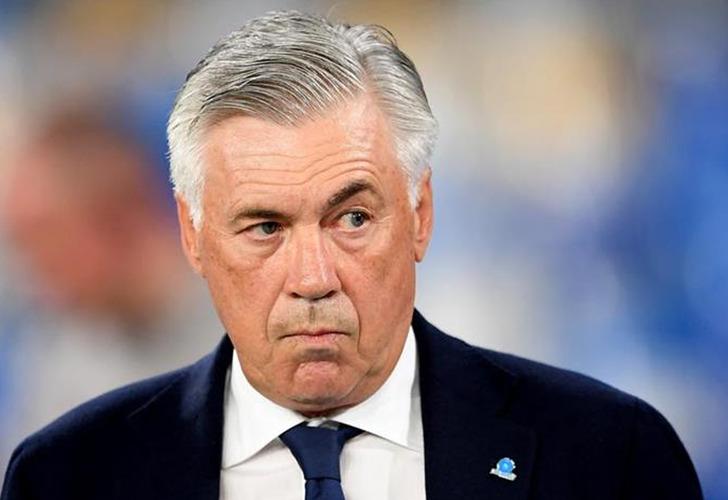 
Ancelotti, Real Madrid'in yeni bir futbolcu almayacağını açıkladı
