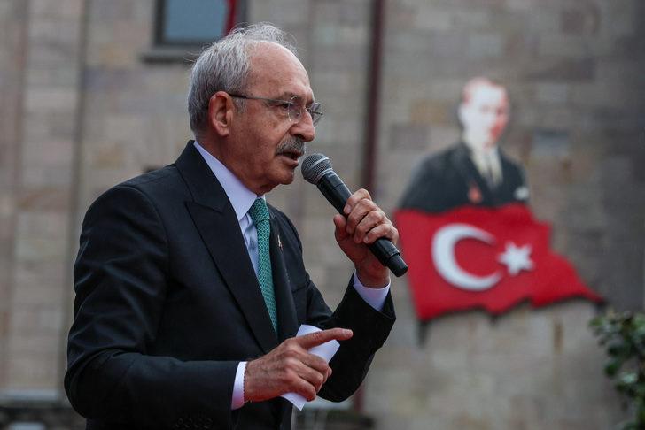 
Atatürk Havalimanı için projesini açıklayan Kemal Kılıçdaroğlu: NASA'da çalışan bir Türk yine telefon etti Amerika'dan...
