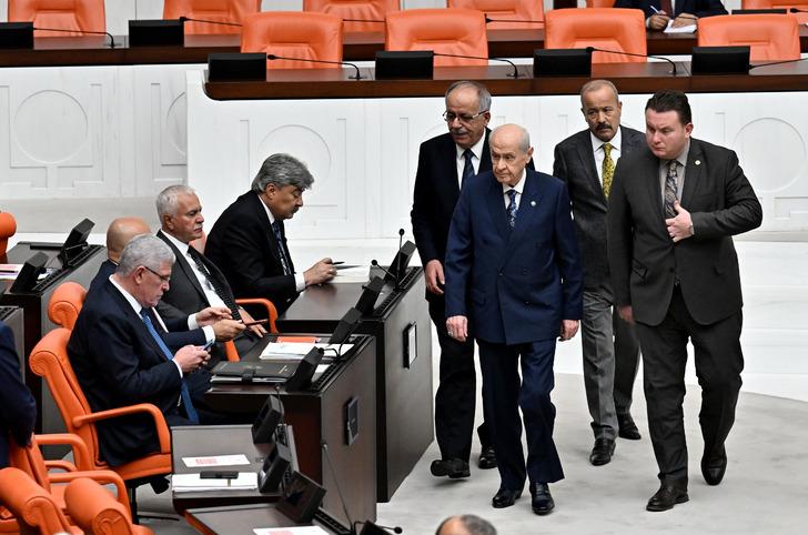 
Bahçeli, CHP liderliği için isim verdi! 