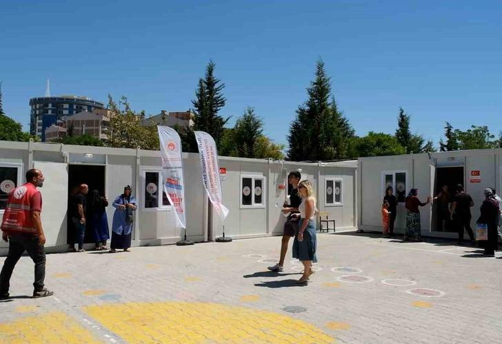 
Bakan Özhaseki duyurdu: Yerinde Dönüşüm Projesi'ne yapılan başvuru sayısı 80 bine ulaştı
