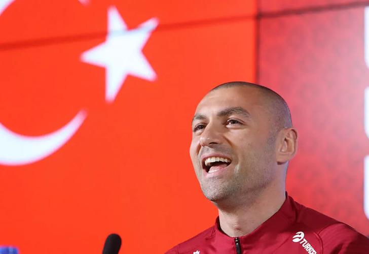 
Beşiktaş'ta ayrılık açıklandı! Bu ayrılığın arkasında yatan gerçeğin Burak Yılmaz olduğu ortaya çıktı
