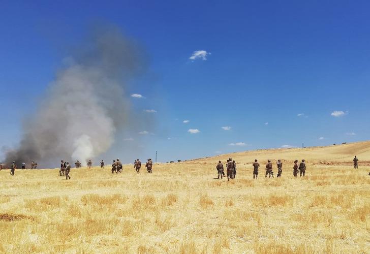 
Borcu tahsil etmeye giden enerji şirketi çalışanları saldırıya uğradı! Köylüler tarlaları ateşe verdi
