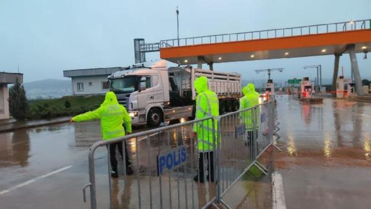 
Bursa’da 'Öcalan yürüyüşü' alarmı! Polis teyakkuza geçti, 7 günlük yasak geldi
