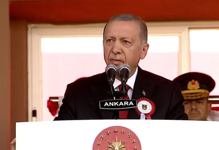 
Cumhurbaşkanı Erdoğan'dan 'KAAN' açıklaması! '2023 bitmeden uçağımızın havalandığını göreceğiz'
