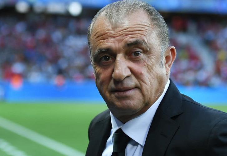 
Dördüncü Fatih Terim dönemi başlıyor! Tecrübeli teknik adamla imza artık an meselesi...
