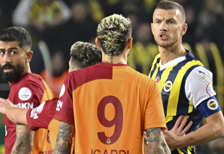 
Dzeko'dan derbi maçı öncesi Icardi açıklaması! ''Mauro Icardi’yi İtalya’dan da tanıyorum''
