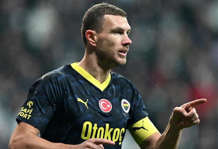 
Edin Dzeko'yu durdurana aşk olsun! Gol sayısını 14'e yükseltti
