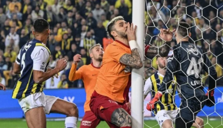 
Elmacık kemiği kırılan Icardi'yi paylaşarak 'Utanın' diyen Galatasaray'a, Fenerbahçe'den gece yarısı yanıt geldi!
