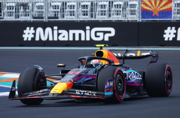 
F1 Miami GP'sinde pole pozisyonu Perez'in
