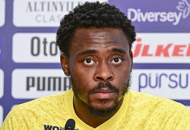 
Fenerbahçe'ye bu kez de kötü haber Bright Osayi-Samuel'den geldi!
