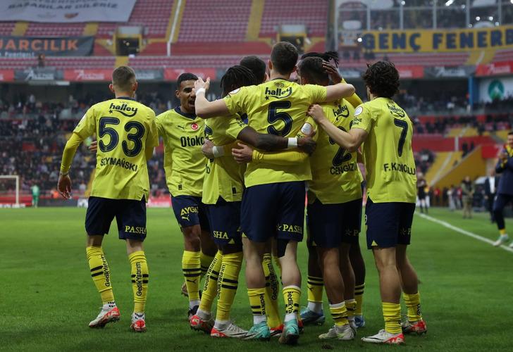 
Fenerbahçe, Galatasaray derbisi öncesi Kayseri'den 3 puanla döndü! Batshuayi ve Cengiz Ünder bu sezon ilkleri yaşadı
