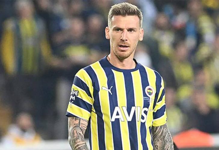 
Fenerbahçe-Galatasaray derbisi öncesi şok sakatlık! Kadrodan çıkarıldı
