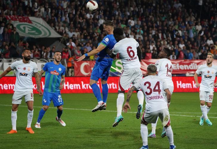 
Galatasaray'ın galibiyet serisi Rize'de devam etti! Süper Lig'de nefes kesen zirve yarışı...
