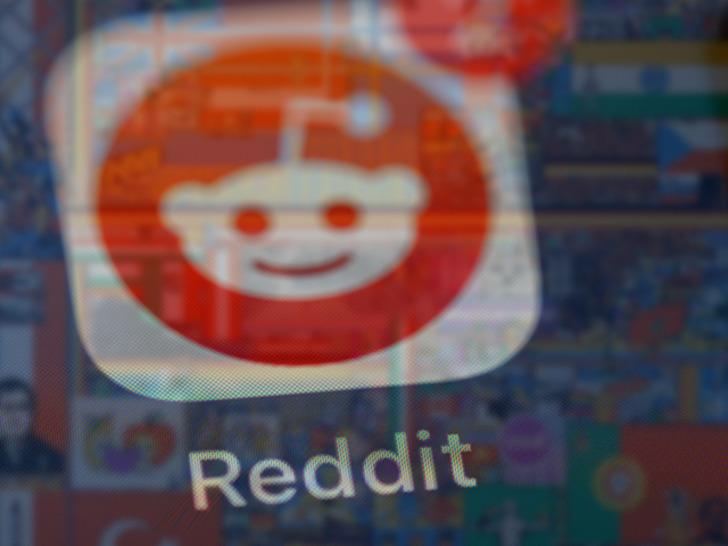 
Geçtiğimiz yıla damga vurmuştu! Reddit r/place tekrar başladı...
