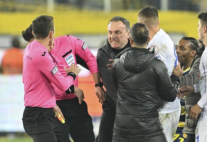 
Halil Umut Meler'e saldıran Ankaragücü'nün eski başkanı PFDK'ye sevk edildi!
