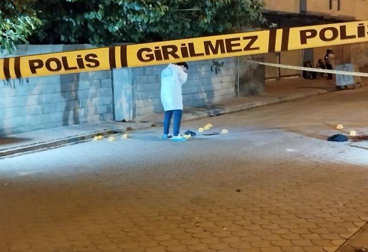 
İki çocuğunun gözü önünde eşini öldürüp intihara kalkıştı!
