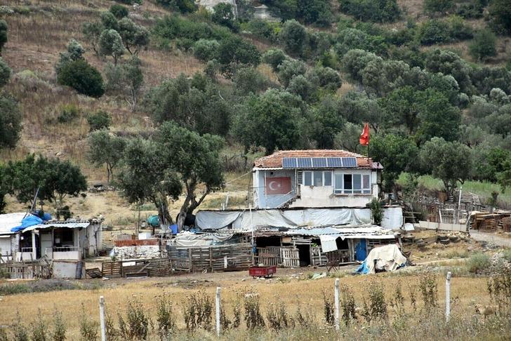 
İzmir'de çiftlik evinde dehşet yaşanmıştı! Ölü ve yaralıların olduğu saldırının detayları ortaya çıktı
