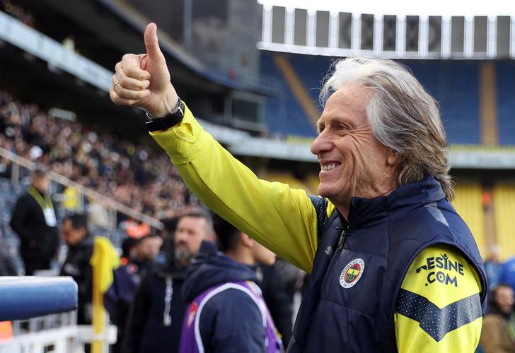 
Jorge Jesus'un yeni takımında kazanacağı yıllık ücret tarihe geçecek!
