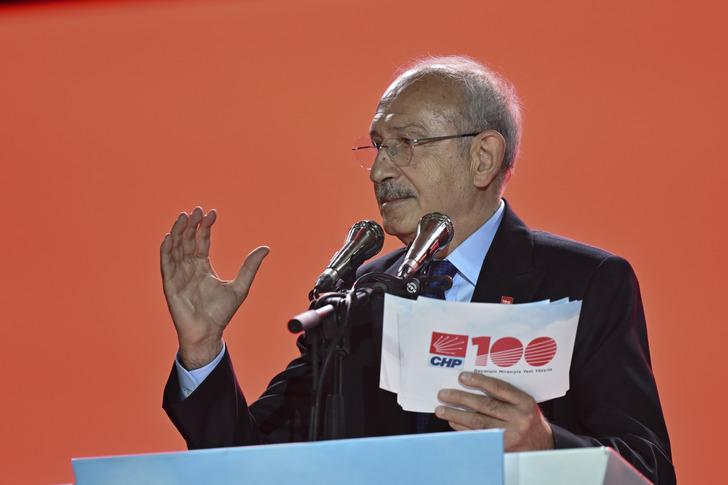 
Kemal Kılıçdaroğlu'ndan dikkat çeken açıklamalar: Her bir tartışma CHP’yi büyüten, güçlendiren sonuçlar doğurmuştur
