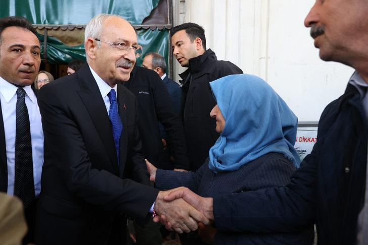 
Kılıçdaroğlu'nun kendisini Atatürk'e benzeten vatandaşa verdiği yanıt gündem oldu: Aman aman...
