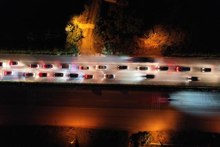 
Kurban Bayramı tatilinde köprüler, otoyollar ve havalimanlarında ulaşım rekoru kırıldı! Bakanlık o rakamları açıkladı 
