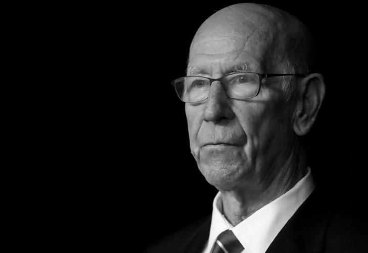 
Manchester United'ın efsanesi Sir Bobby Charlton hayatını kaybetti!
