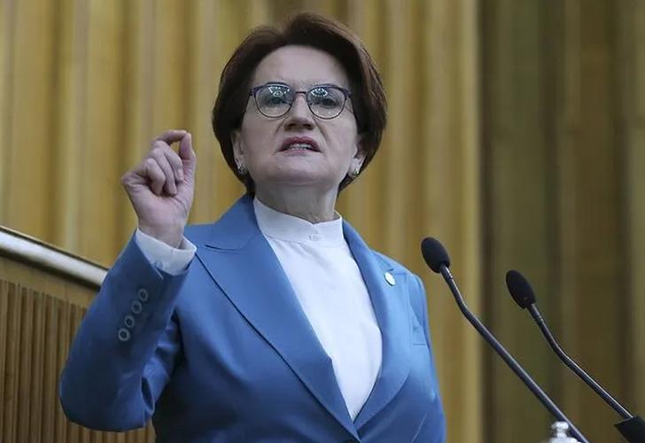 
Meral Akşener'den ilk açıklama! 'Sabaha kadar burdayız