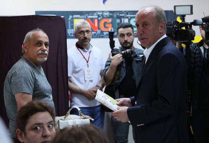 
Muharrem İnce'den sosyal medyadan açıklama! 'Muhalefet var gücüyle sesimi kısmaya çalıştı'
