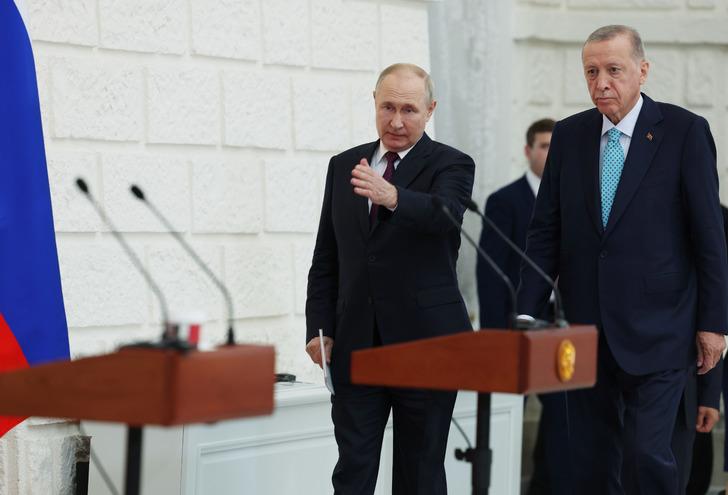 
Putin'den, Cumhurbaşkanı Erdoğan'a anlamlı hediye
