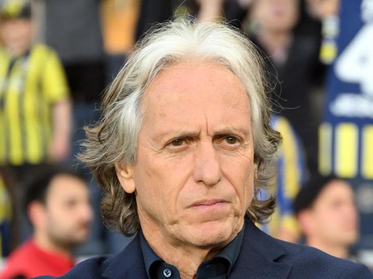 
Son dakika: Jorge Jesus, Fenerbahçe'de kalacak mı? Maç sonunda cevap verdi...
