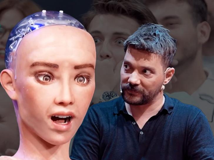 
Sosyal medyada gündem oldu! Robot Sophia, 'Kılıçdaroğlu istifa etsin mi?' sorusuna böyle yanıt verdi... Oğuzhan Uğur ile yaşadığı diyalog şoke etti
